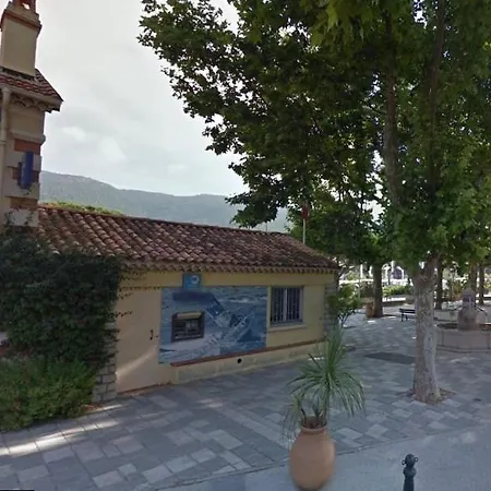 Apartment Ce090-023 2 Pieces 4 Couchages Le Lavandou